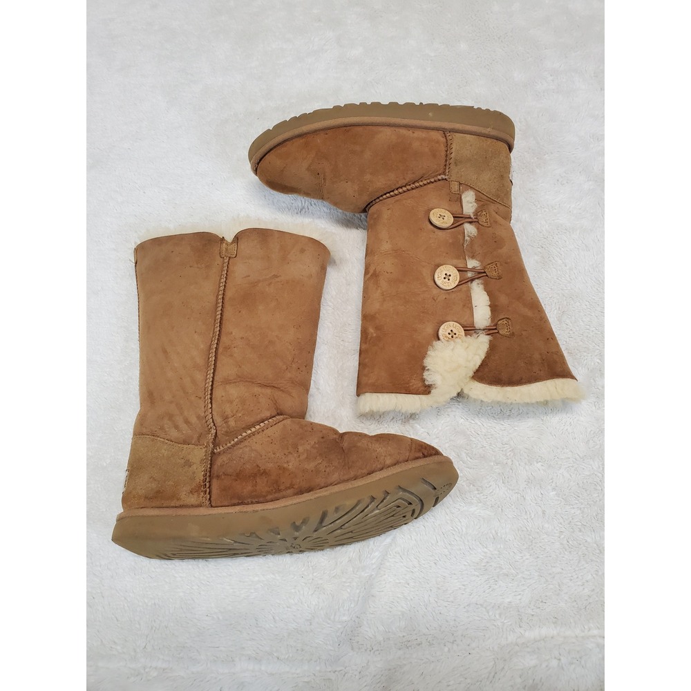 Ugg Tan Chestnut Sheepskin Bailey Triple Triple Button Tall Fuzzy Boot Bootie 6